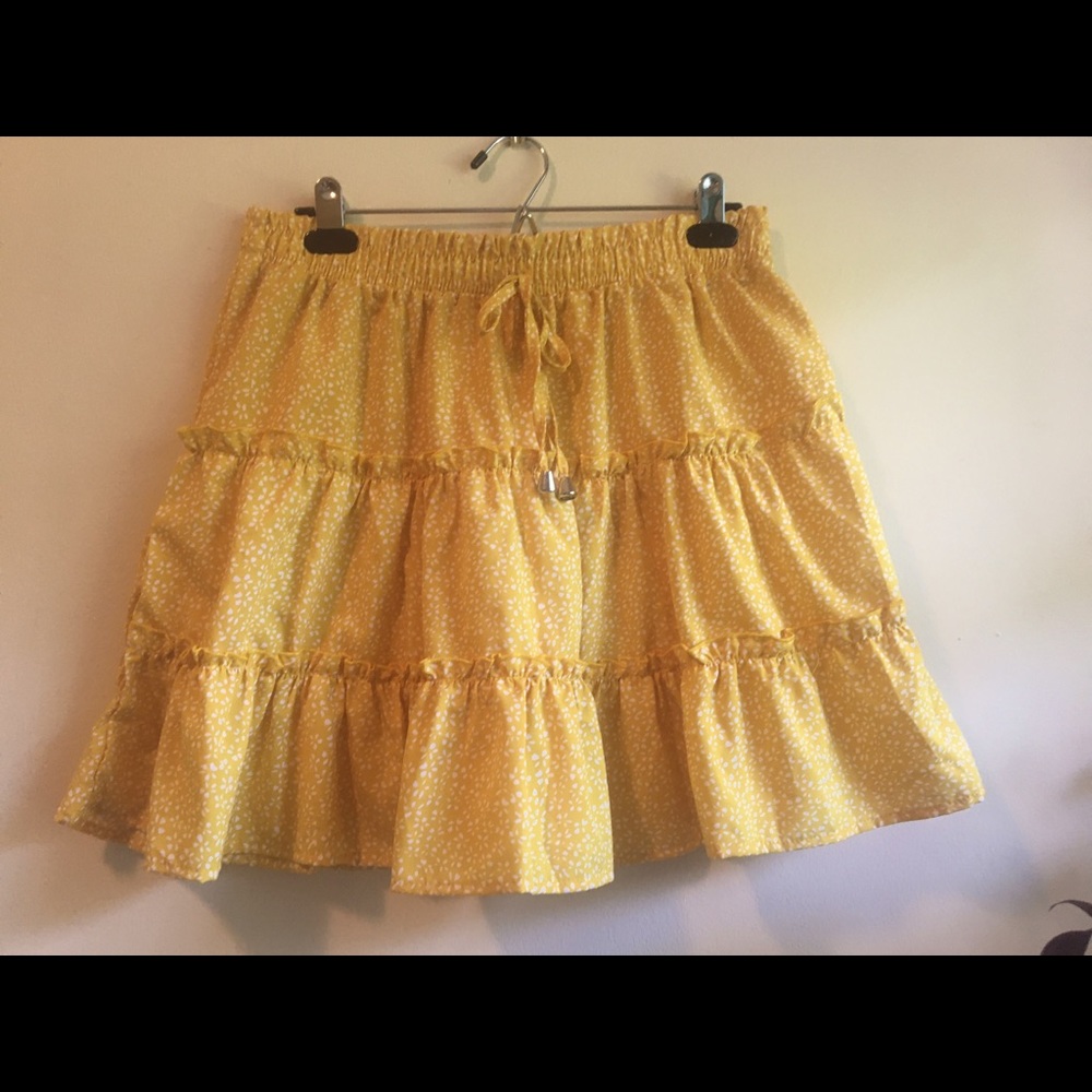 Tiered yellow floral skirt